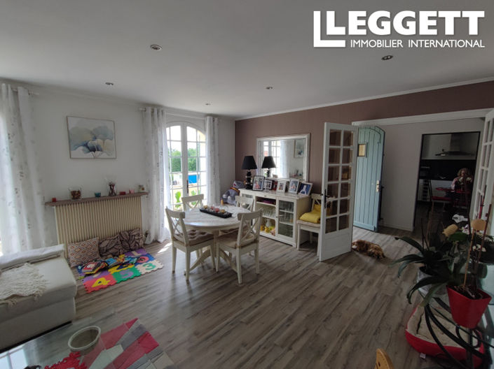 Image No.6-5 Bed House for sale