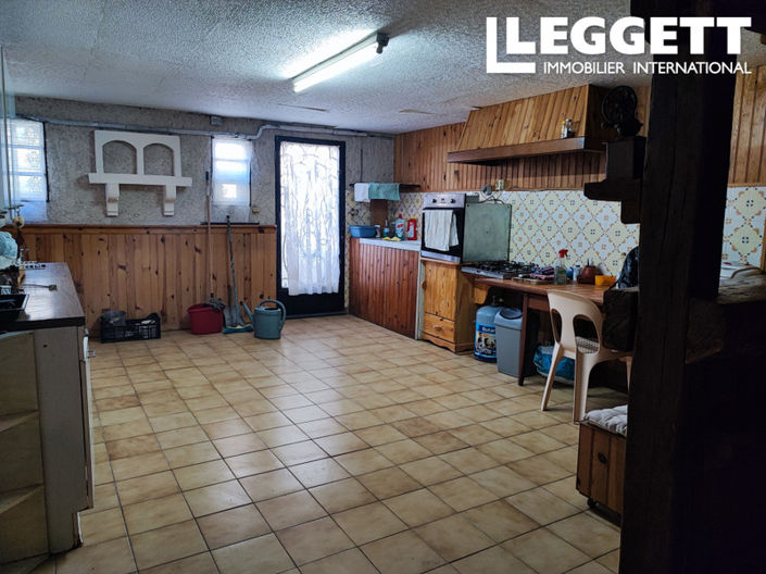 Image No.9-5 Bed House for sale