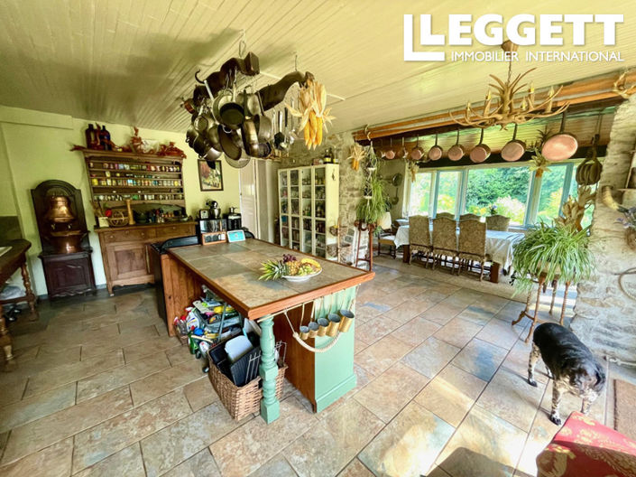 Image No.2-5 Bed House for sale