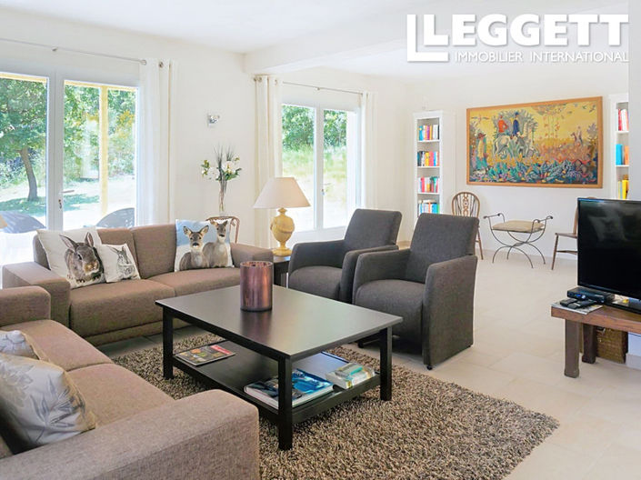 Image No.6-4 Bed House for sale