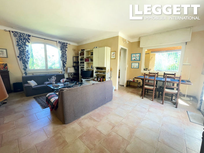 Image No.8-3 Bed House for sale