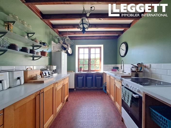 Image No.5-6 Bed House for sale