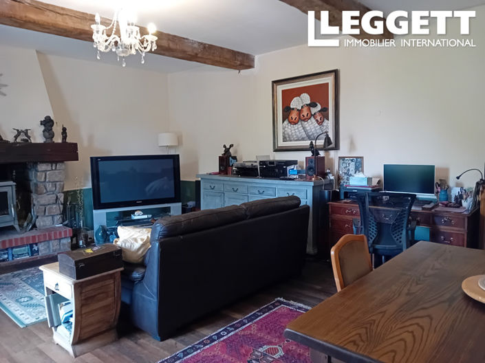 Image No.8-5 Bed House for sale