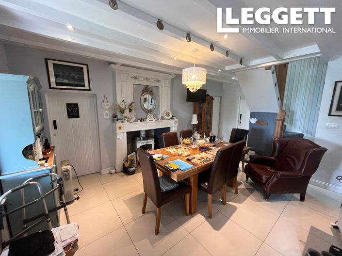 Image No.6-4 Bed House for sale