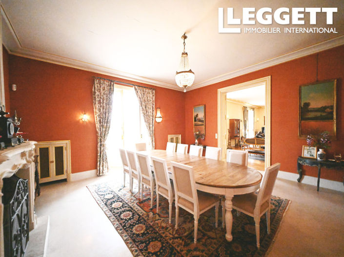 Image No.4-7 Bed Chateaux for sale