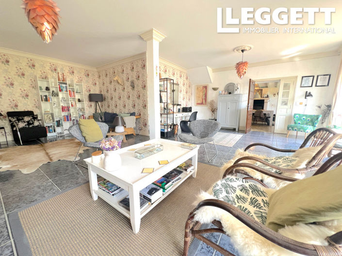 Image No.3-5 Bed House for sale