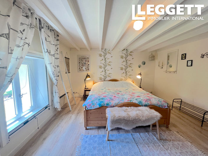 Image No.4-5 Bed House for sale
