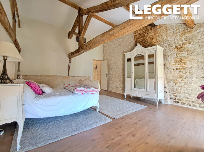 Image No.8-3 Bed House for sale
