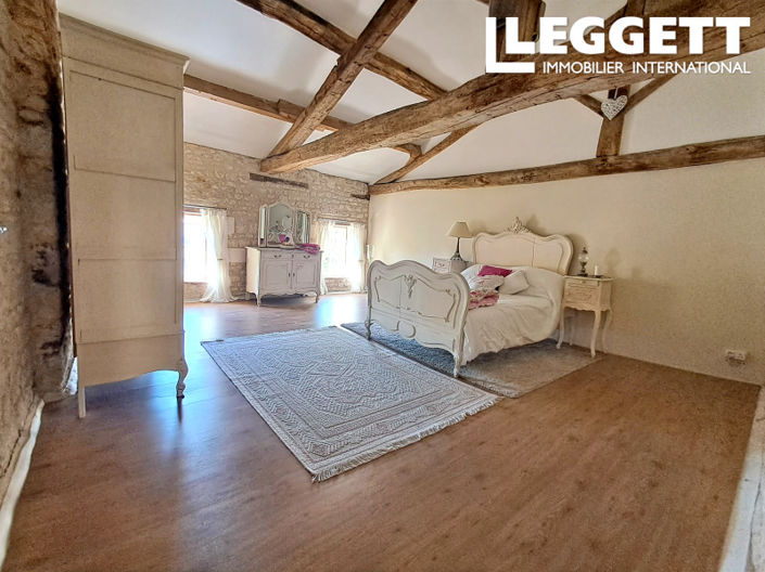 Image No.9-3 Bed House for sale