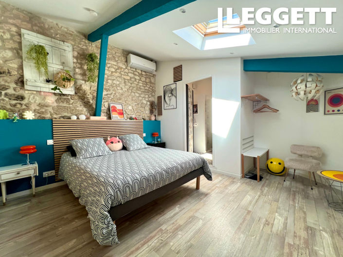 Image No.6-7 Bed House for sale
