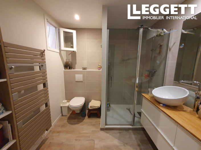 Image No.9-5 Bed House for sale