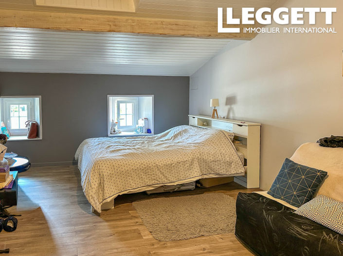 Image No.9-3 Bed House for sale