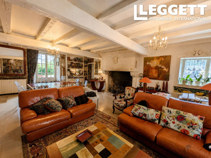 Image No.7-8 Bed House for sale