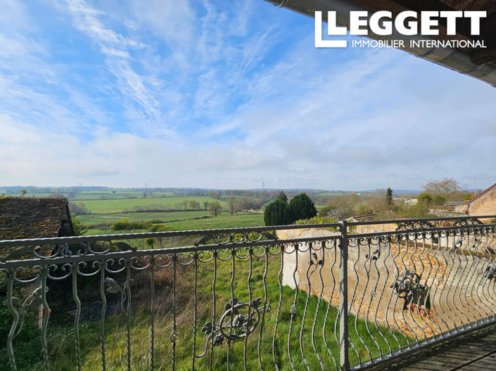 Image No.8-4 Bed House for sale