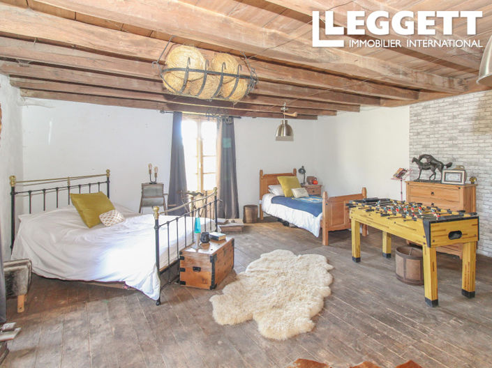 Image No.9-4 Bed House for sale