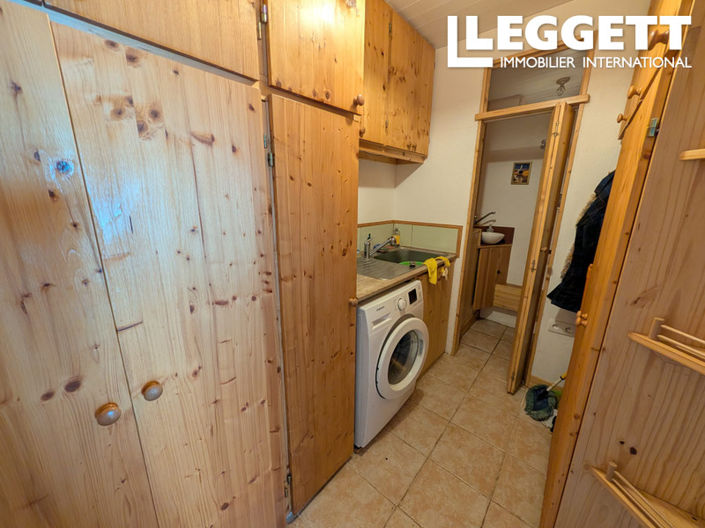 Image No.7-2 Bed House for sale