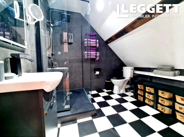 Image No.6-3 Bed House for sale