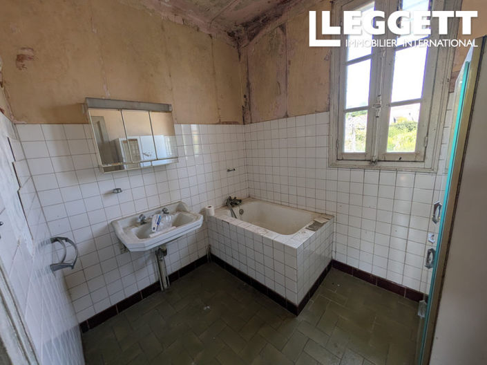 Image No.7-3 Bed House for sale