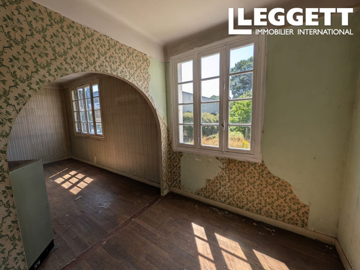 Image No.8-3 Bed House for sale