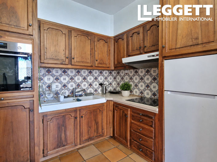 Image No.4-6 Bed House for sale