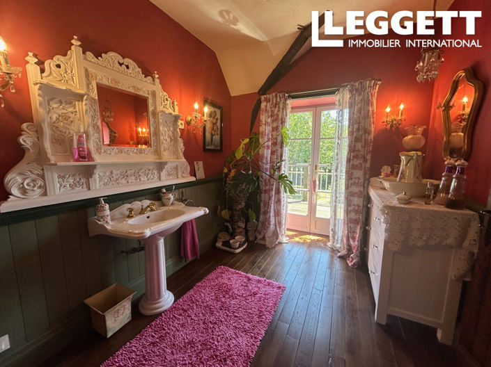 Image No.8-4 Bed House for sale