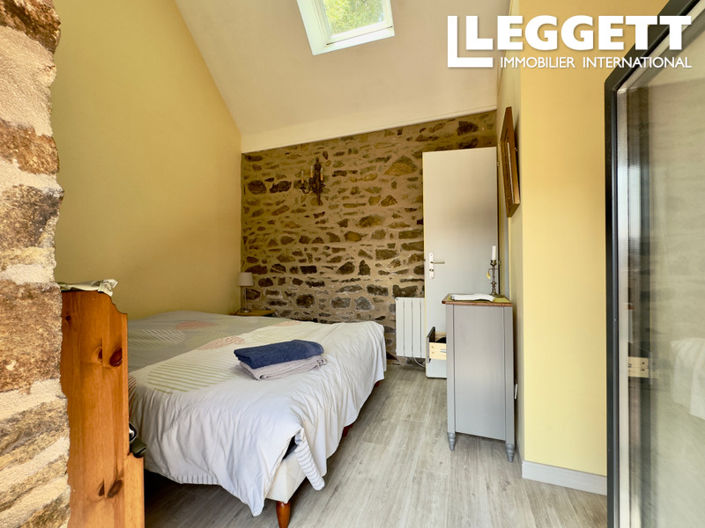 Image No.7-5 Bed House for sale