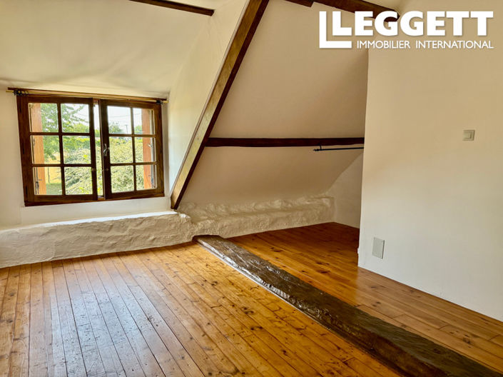 Image No.5-2 Bed House for sale