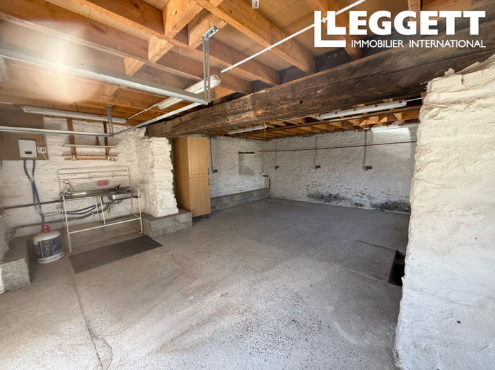 Image No.9-2 Bed House for sale