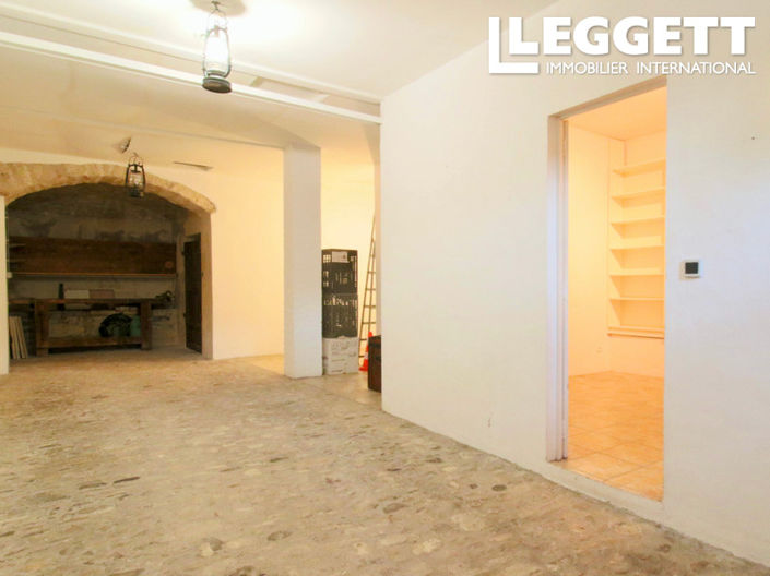 Image No.10-4 Bed House for sale