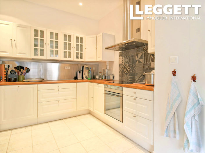 Image No.6-4 Bed House for sale