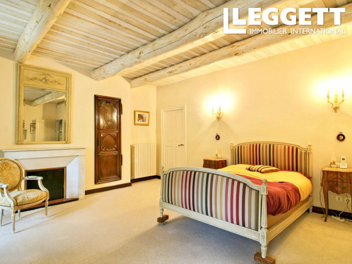 Image No.7-4 Bed House for sale