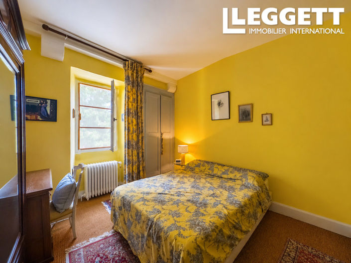 Image No.6-3 Bed House for sale