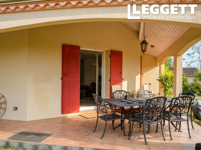 Image No.2-4 Bed House for sale