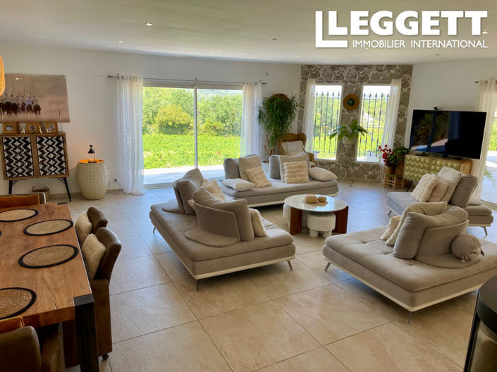 Image No.5-5 Bed House for sale