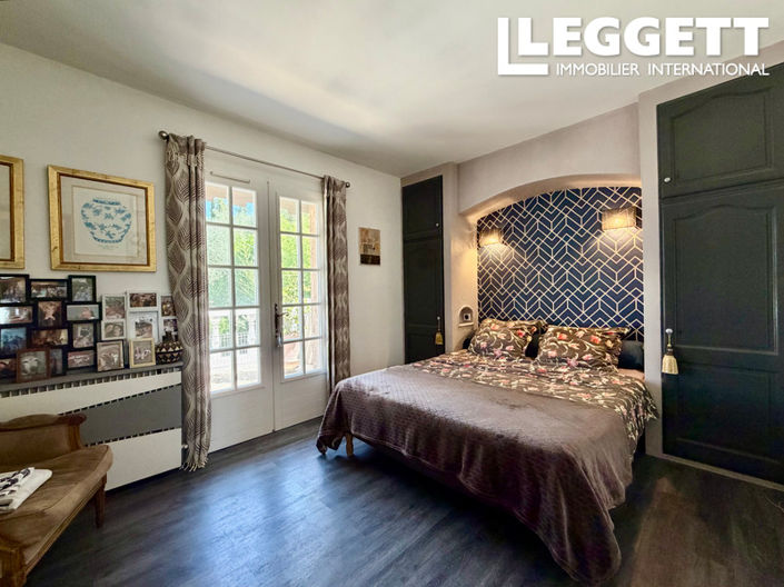 Image No.6-4 Bed House for sale