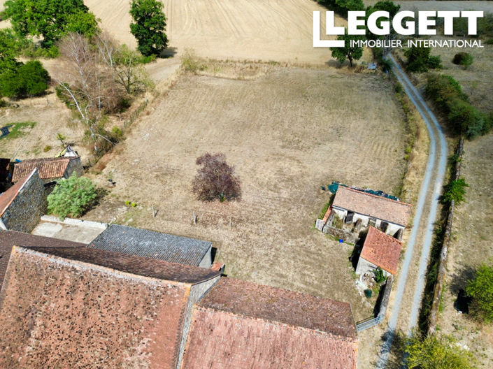 Image No.2-6 Bed House for sale