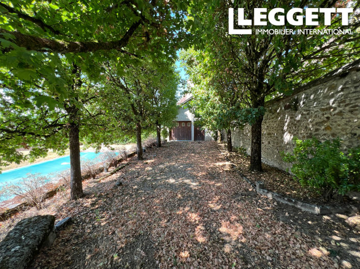 Image No.10-8 Bed House for sale