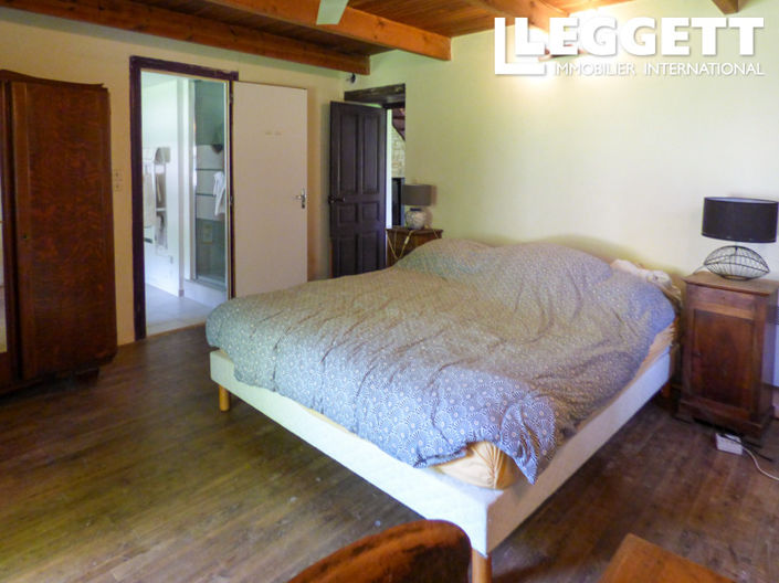 Image No.4-5 Bed House for sale