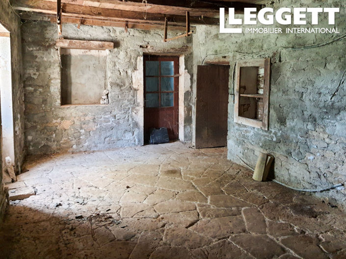 Image No.9-5 Bed House for sale