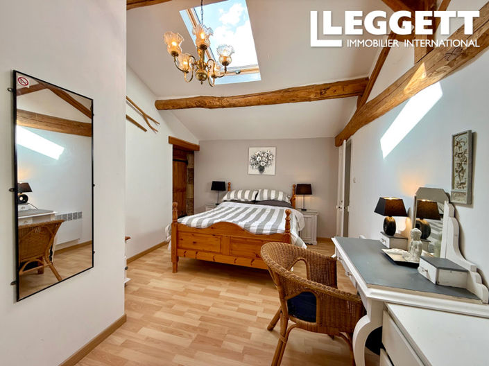 Image No.5-5 Bed House for sale