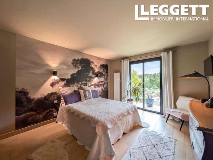 Image No.7-3 Bed House for sale