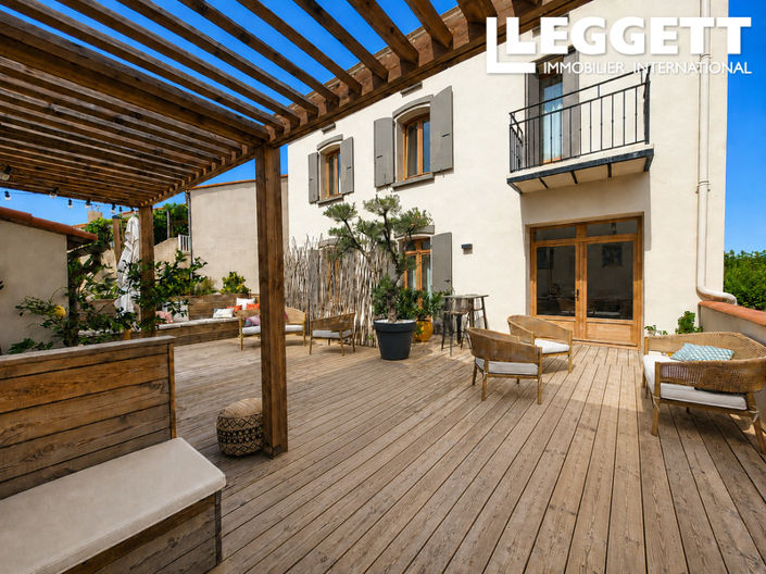 Image No.2-11 Bed Commercial for sale