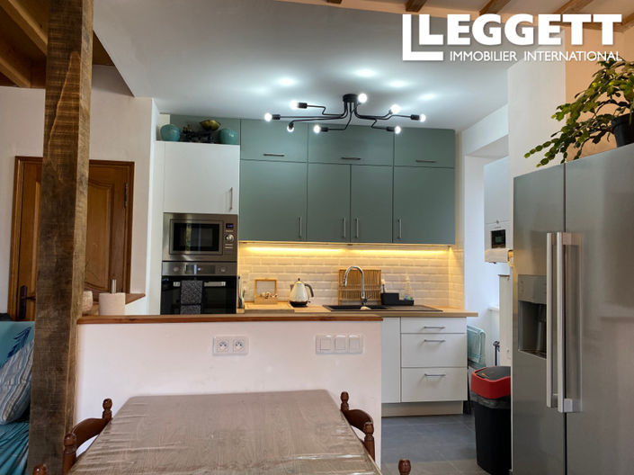 Image No.2-6 Bed House for sale