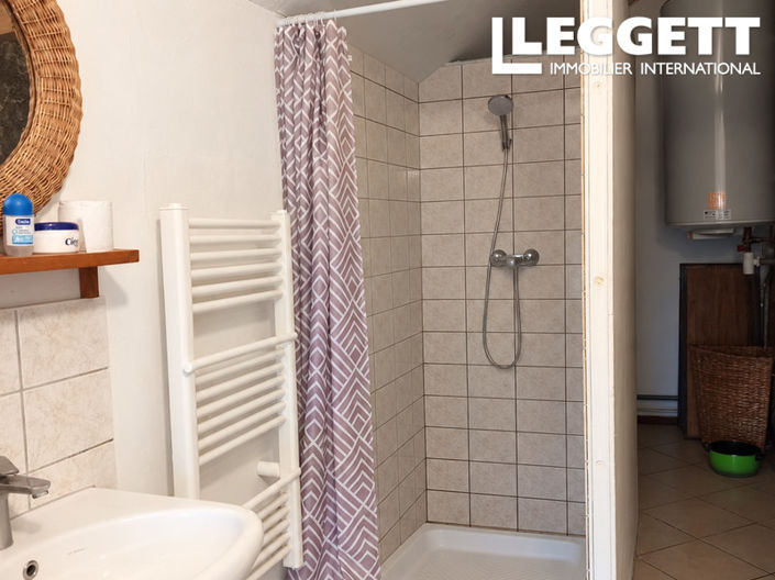 Image No.9-1 Bed House for sale
