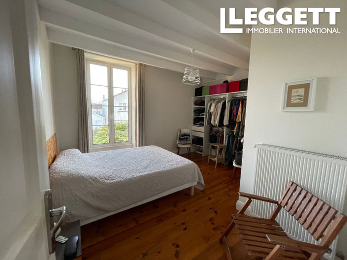 Image No.7-2 Bed House for sale