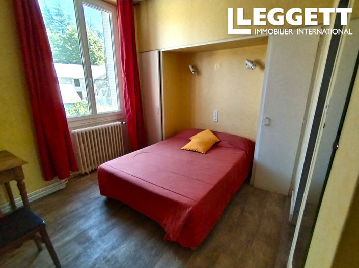 Image No.5-26 Bed Commercial for sale