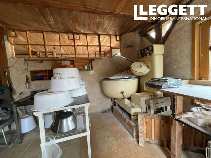 Image No.6-4 Bed House for sale