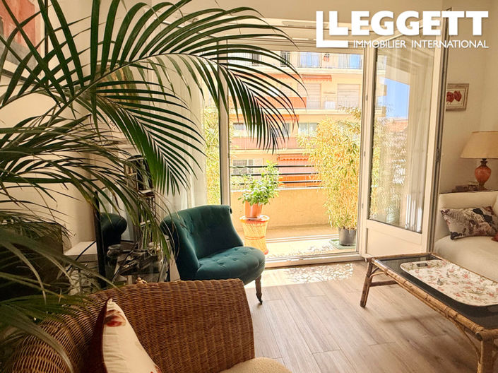 Image No.10-1 Bed Apartment for sale