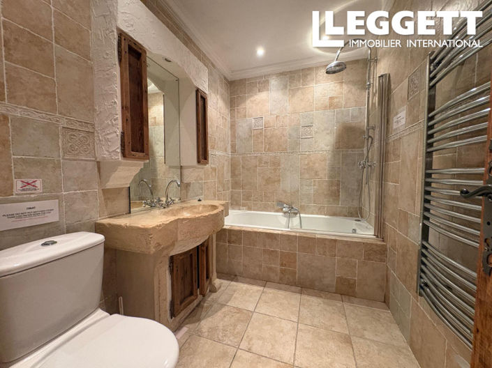 Image No.8-5 Bed House for sale