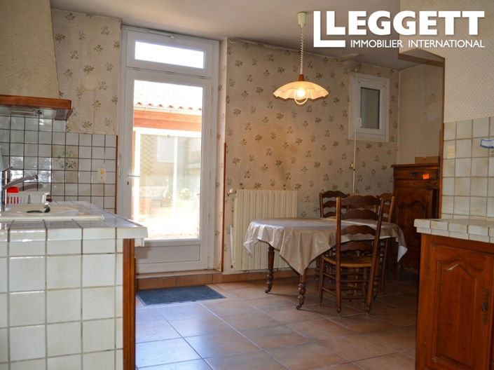 Image No.6-9 Bed House for sale